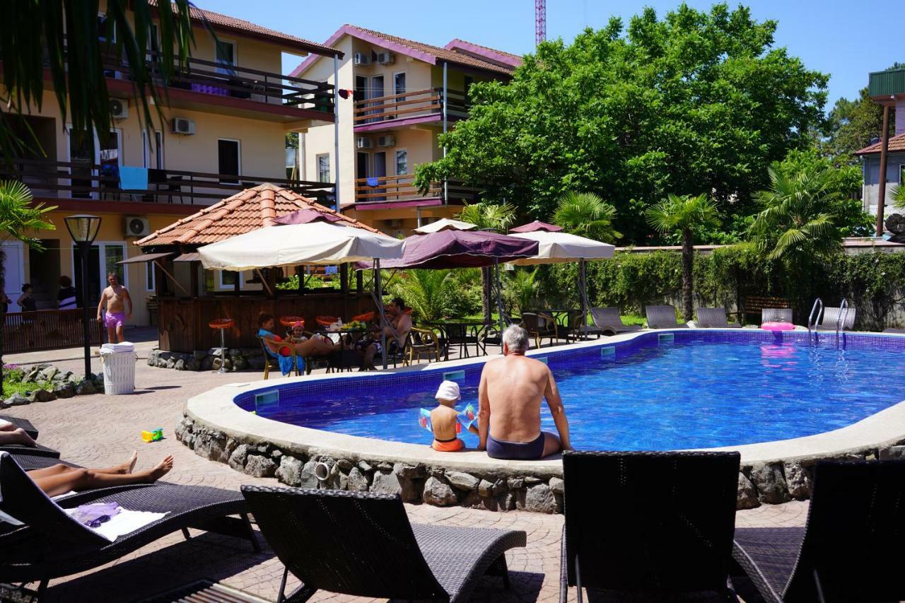 Ponto Hotel Kobuleti Exterior photo